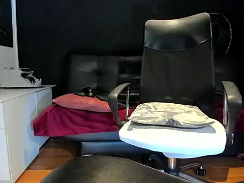 alessandro wye online show from October 24, 6:37 am