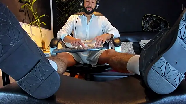 alessandro wye online show from March 4, 5:25 am