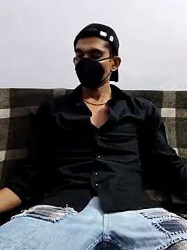 Snapshot of Habibi_big_b chatting on February 22, 5:09 pm Habibi big b online show from February 22, 5:09 pm