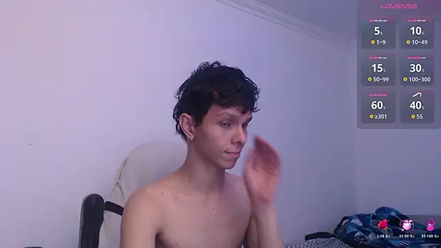 bryamado69 online show from April 22, 1:49 pm