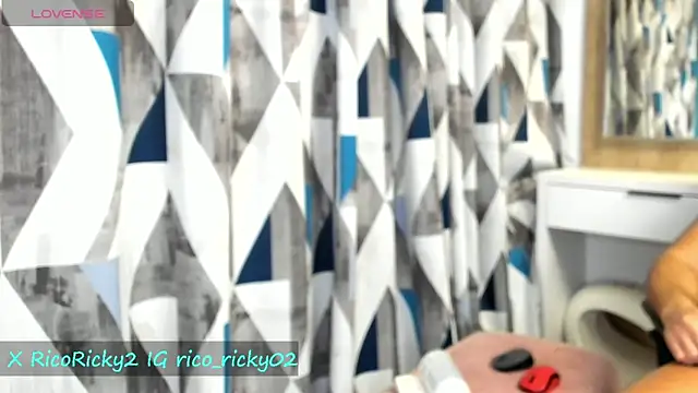 Snapshot of rico_ricky chatting on October 15, 9:50 am rico ricky online show from October 15, 9:50 am