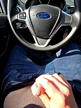 Titanhoott online show from March 8, 10:39 am