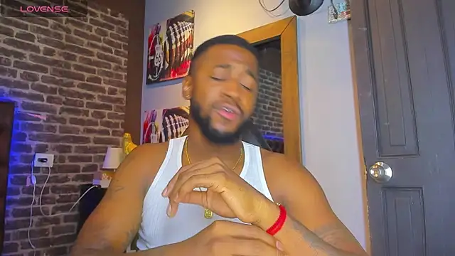 Snapshot of Drake_Nassir4 chatting on September 13, 5:03 pm Drake Nassir4 online show from September 13, 5:03 pm