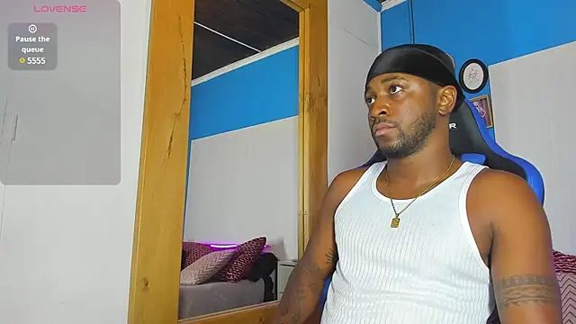 Snapshot of Drake_Nassir4 chatting on March 14, 9:00 pm Drake Nassir4 online show from March 14, 9:00 pm