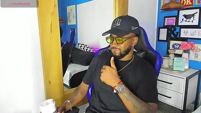 Drake Nassir4 online show from October 25, 4:14 am