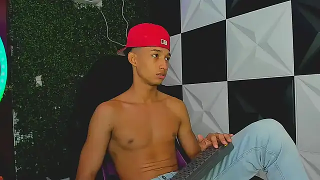 Snapshot of jose_sexycumm chatting on September 23, 9:25 pm jose sexycumm online show from September 23, 9:25 pm