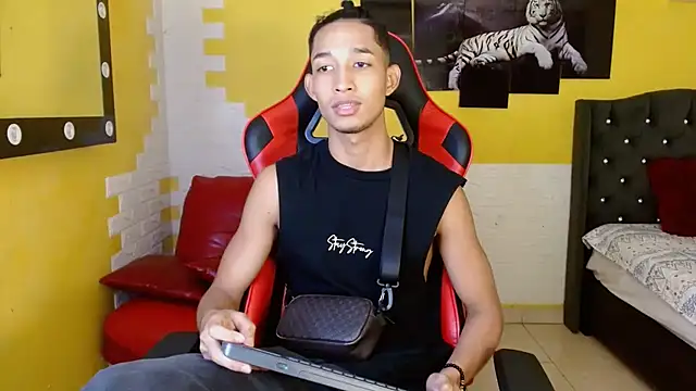 Snapshot of jose_sexycumm chatting on September 26, 7:22 pm jose sexycumm online show from September 26, 7:22 pm
