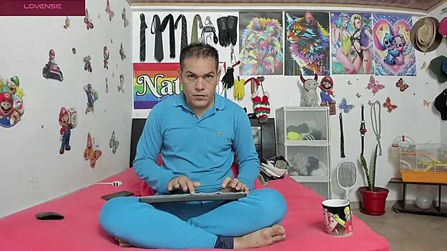 Snapshot of nathan_sanchez chatting on October 9, 9:58 am nathan sanchez online show from October 9, 9:58 am