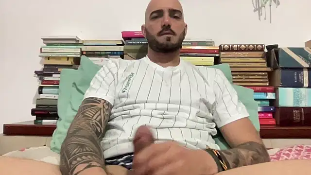 alessandromori91 online show from April 24, 8:55 pm