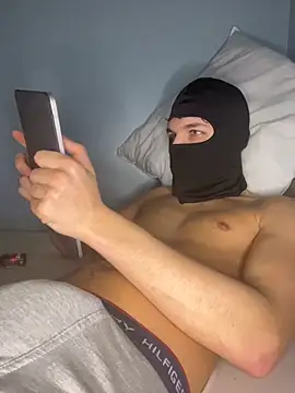 enzomlt online show from March 3, 12:29 am