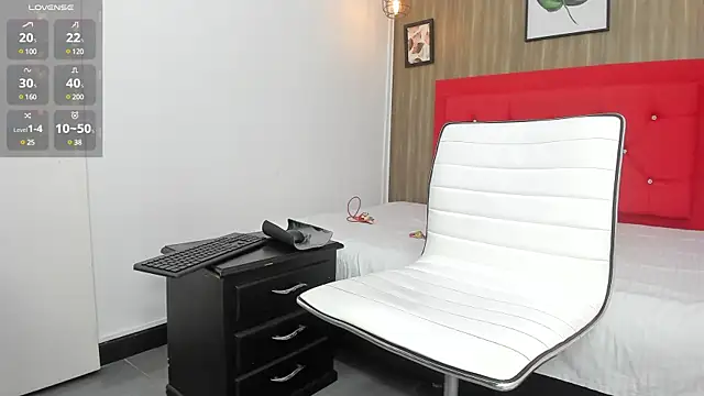 Hotkoljeixxx online show from December 3, 3:29 am