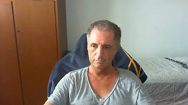lliuk70mi online show from July 1, 1:23 pm