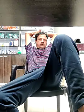 Raj1043 online show from November 1, 11:14 am