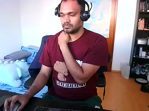 pleasure 5844 online show from February 5, 1:40 pm