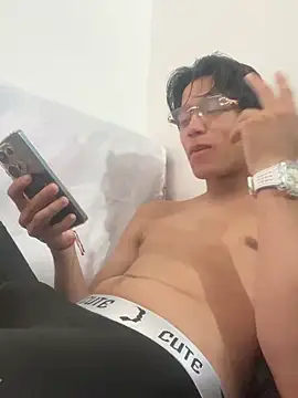 CRYBYT9 online show from November 23, 6:41 pm