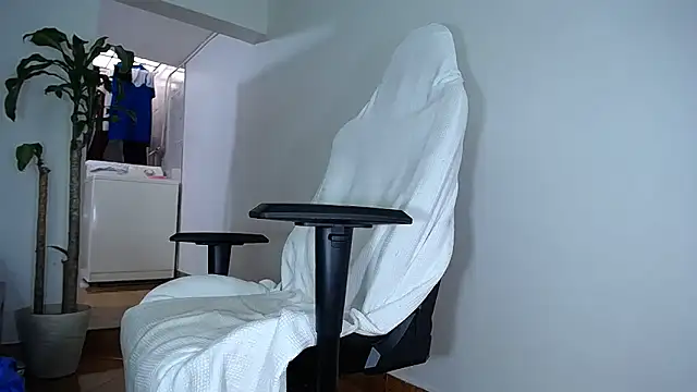 diamond black00 online show from February 8, 5:29 pm