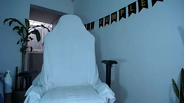 diamond black00 online show from January 2, 5:18 pm