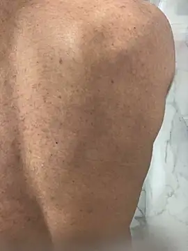 Lucascacaca online show from March 1, 11:43 am