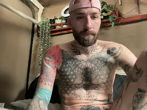 Snapshot of Tuhands chatting on March 6, 10:52 am Tuhands online show from March 6, 10:52 am