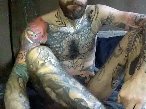 Snapshot of Tuhands chatting on January 19, 12:07 pm Tuhands online show from January 19, 12:07 pm