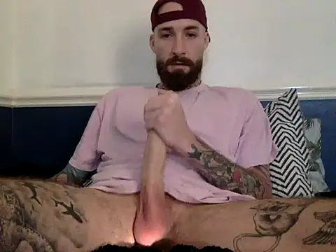 Snapshot of Tuhands chatting on January 15, 3:07 pm Tuhands online show from January 15, 3:07 pm