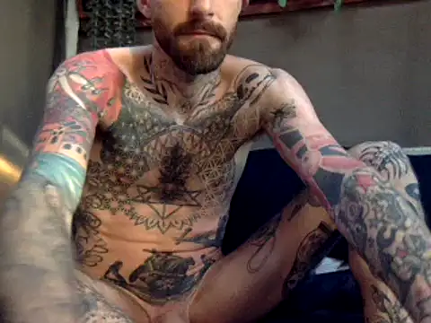 Snapshot of Tuhands chatting on February 7, 8:55 am Tuhands online show from February 7, 8:55 am