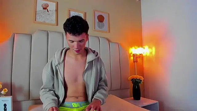 SEANTROYY online show from October 11, 4:27 am
