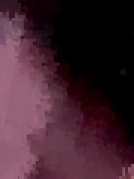 Hilkanna  online show from February 18, 9:45 pm