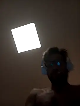 jonyfree1978 online show from April 13, 10:32 pm