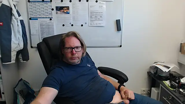 Snapshot of VSteph chatting on September 12, 4:40 pm VSteph online show from September 12, 4:40 pm