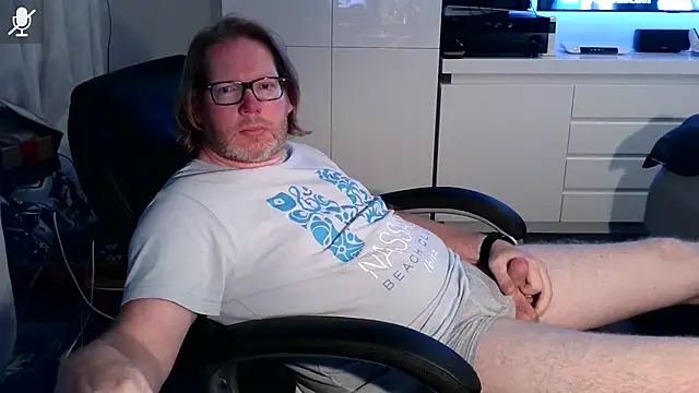 Snapshot of VSteph chatting on September 13, 10:11 pm VSteph online show from September 13, 10:11 pm