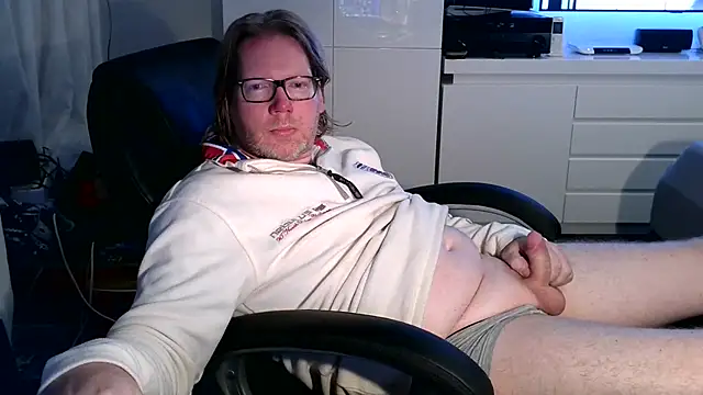 Snapshot of VSteph chatting on October 16, 12:07 am VSteph online show from October 16, 12:07 am