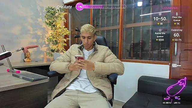 Snapshot of kieran_derek chatting on January 4, 7:23 pm kieran derek online show from January 4, 7:23 pm