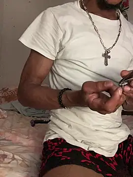 Johnras121 online show from March 12, 1:24 am