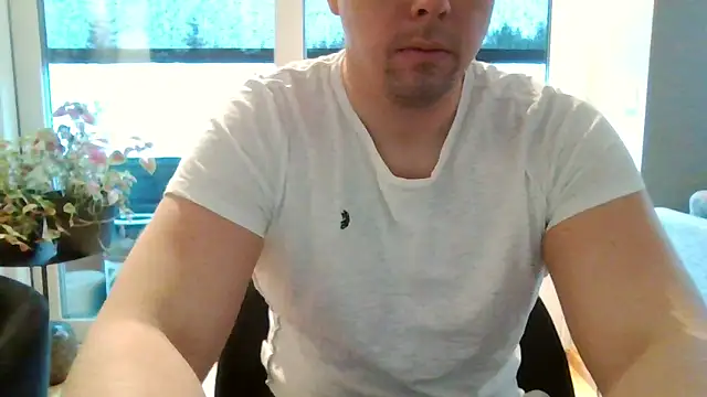 aleksergira online show from February 3, 8:24 am