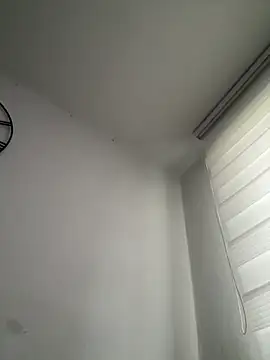 derFickerali online show from December 4, 8:43 am