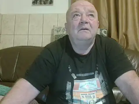 fullballs6 online show from February 20, 3:01 am