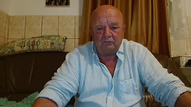 fullballs6 online show from September 18, 1:51 am