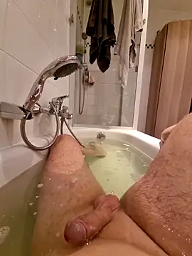 chriscross3771 online show from April 1, 6:05 pm