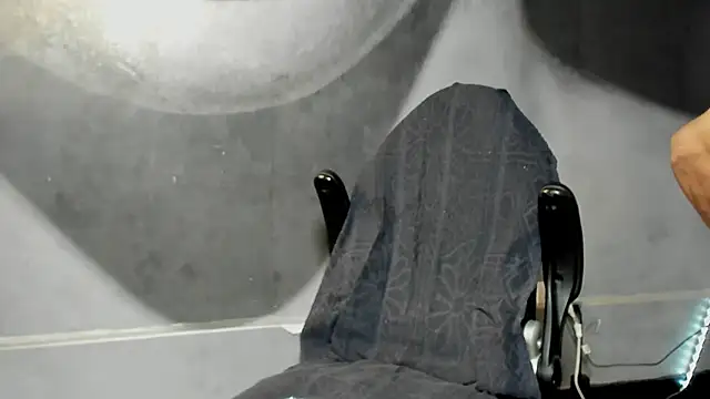 bradley smith online show from January 16, 1:37 am