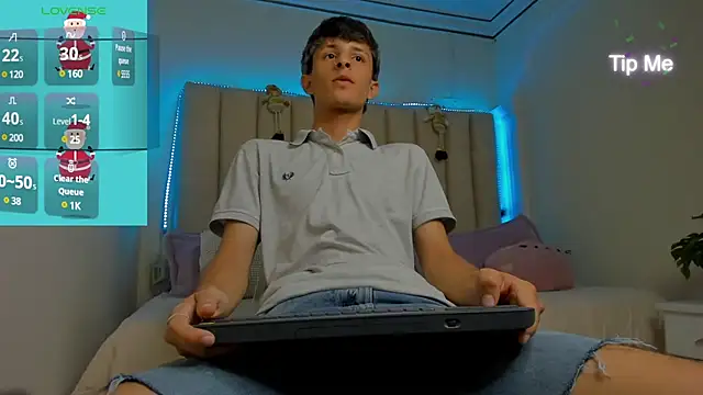 Snapshot of Belami_blake_ chatting on December 6, 5:33 pm Belami blake online show from December 6, 5:33 pm