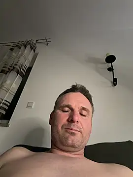 w12er online show from April 24, 7:05 pm