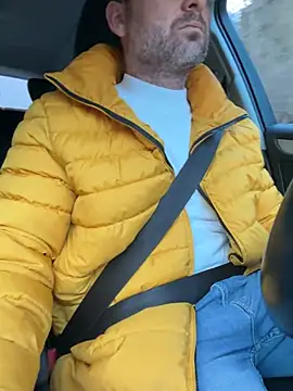 w12er online show from March 17, 5:04 pm