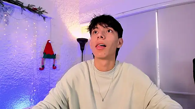 alexandersawyer online show from December 12, 12:01 pm