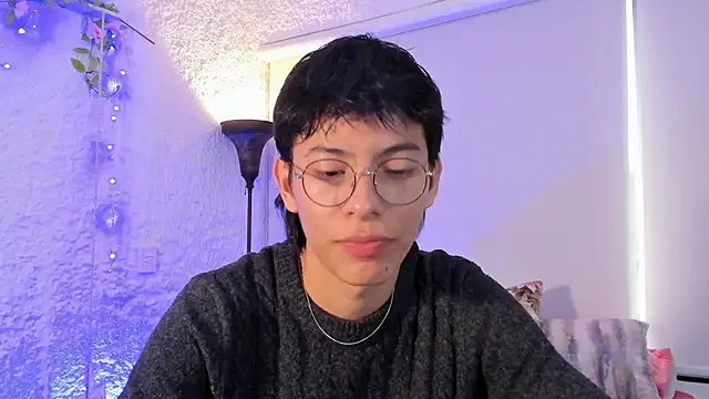 alexandersawyer online show from February 5, 12:06 pm