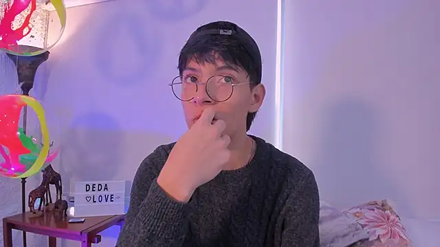 alexandersawyer online show from March 21, 12:06 pm