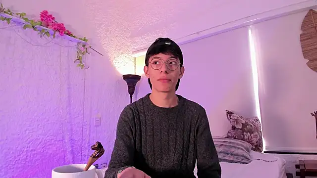 alexandersawyer online show from January 6, 12:35 pm