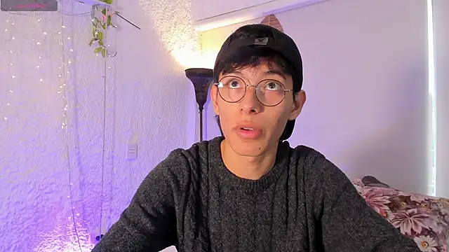 alexandersawyer online show from January 8, 12:26 pm