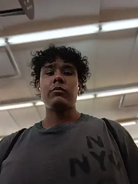 Brencuz online show from April 26, 1:41 pm