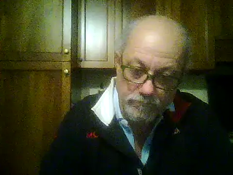 Snapshot of gianbragallini chatting on March 13, 11:05 pm gianbragallini online show from March 13, 11:05 pm